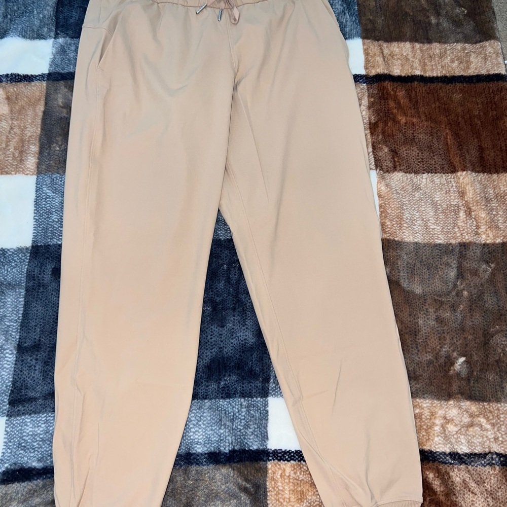 Women’s lululemon tan joggers